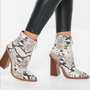 Missguided Zip Front Western Snakeskin Moto Cowboy Heeled Ankle Boots 6 37​​